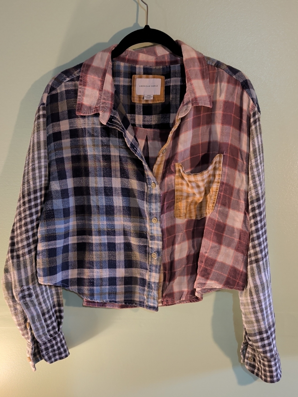 American Eagle Outfitters Colorblock Plaid Button-Down Cropped Flannel